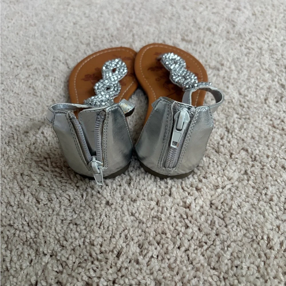Arizona Jean Silver Beaded Girls Sandals size 2 little girls